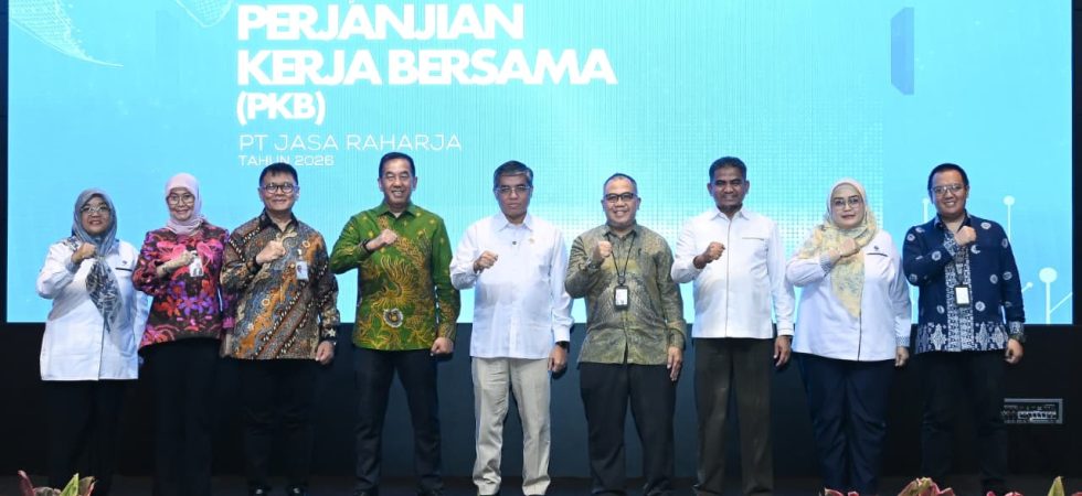 Saksikan Penandatanganan PKB Jasa Raharja dan Serikat Pekerja, Menaker Titip Tiga Agenda Strategis