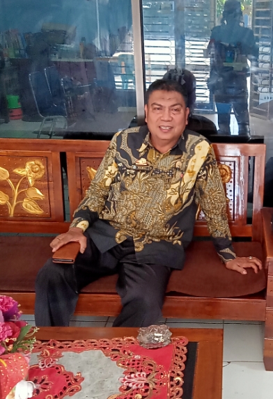 Kunjungan Jurnalis Disambut Baik oleh Kepala UPT SPF SMP Negeri 13 Makassar 