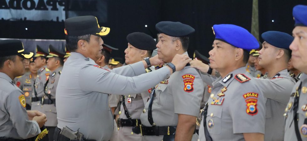 Kapolda Sulsel Pimpin Sertijab Pejabat Utama dan Kapolres Jajaran Serta Lantik Karolog dan Kapolresta Gowa